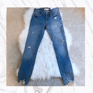 NWT Zara Skinny Jeans size 26 Ankle Distress